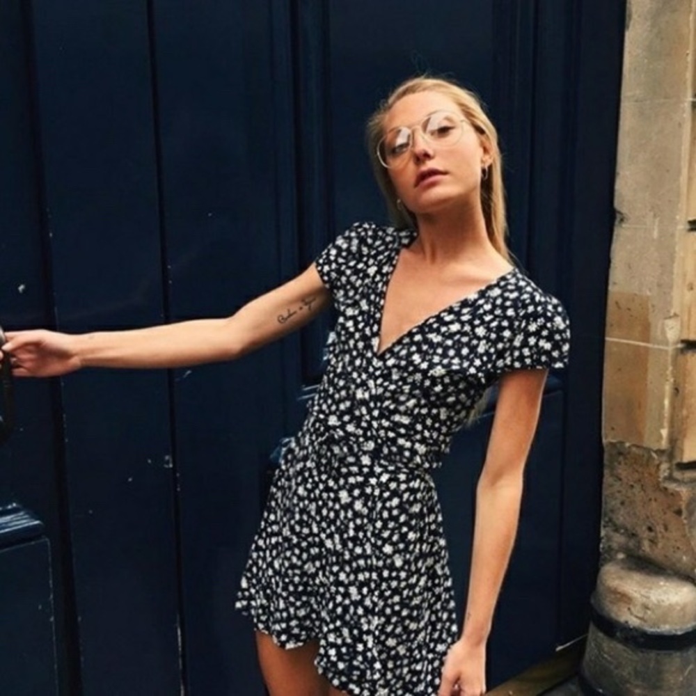 BRANDY MELVILLE BLACK FLORAL WRAP DRESS